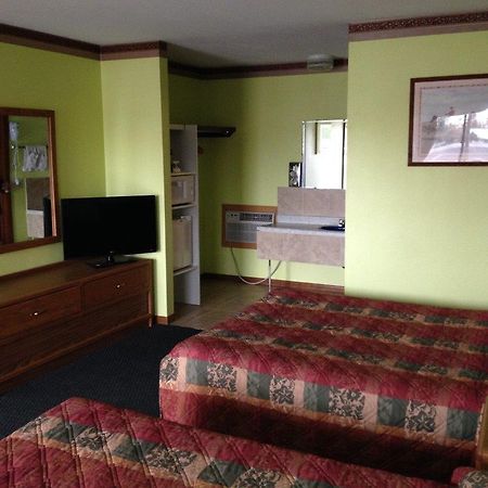 Kings Inn Бел Форш Екстериор снимка