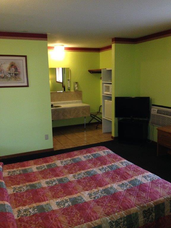 Kings Inn Бел Форш Екстериор снимка