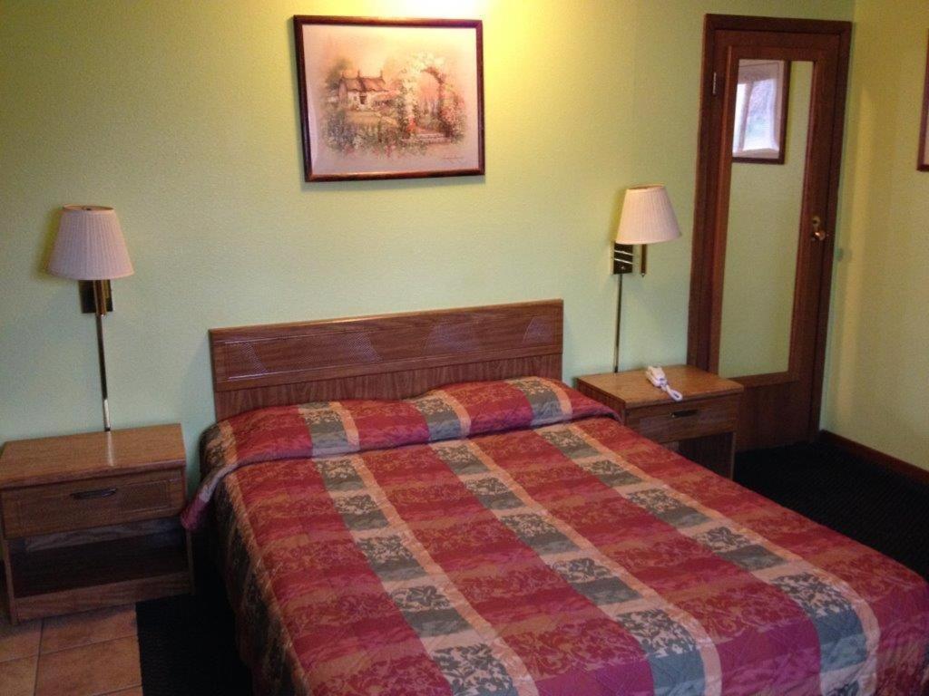 Kings Inn Бел Форш Стая снимка